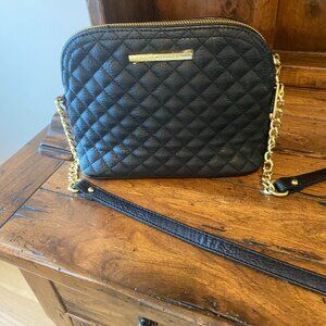 STEVE MADDEN CROSSBODY BAG - BLACK QUILTED